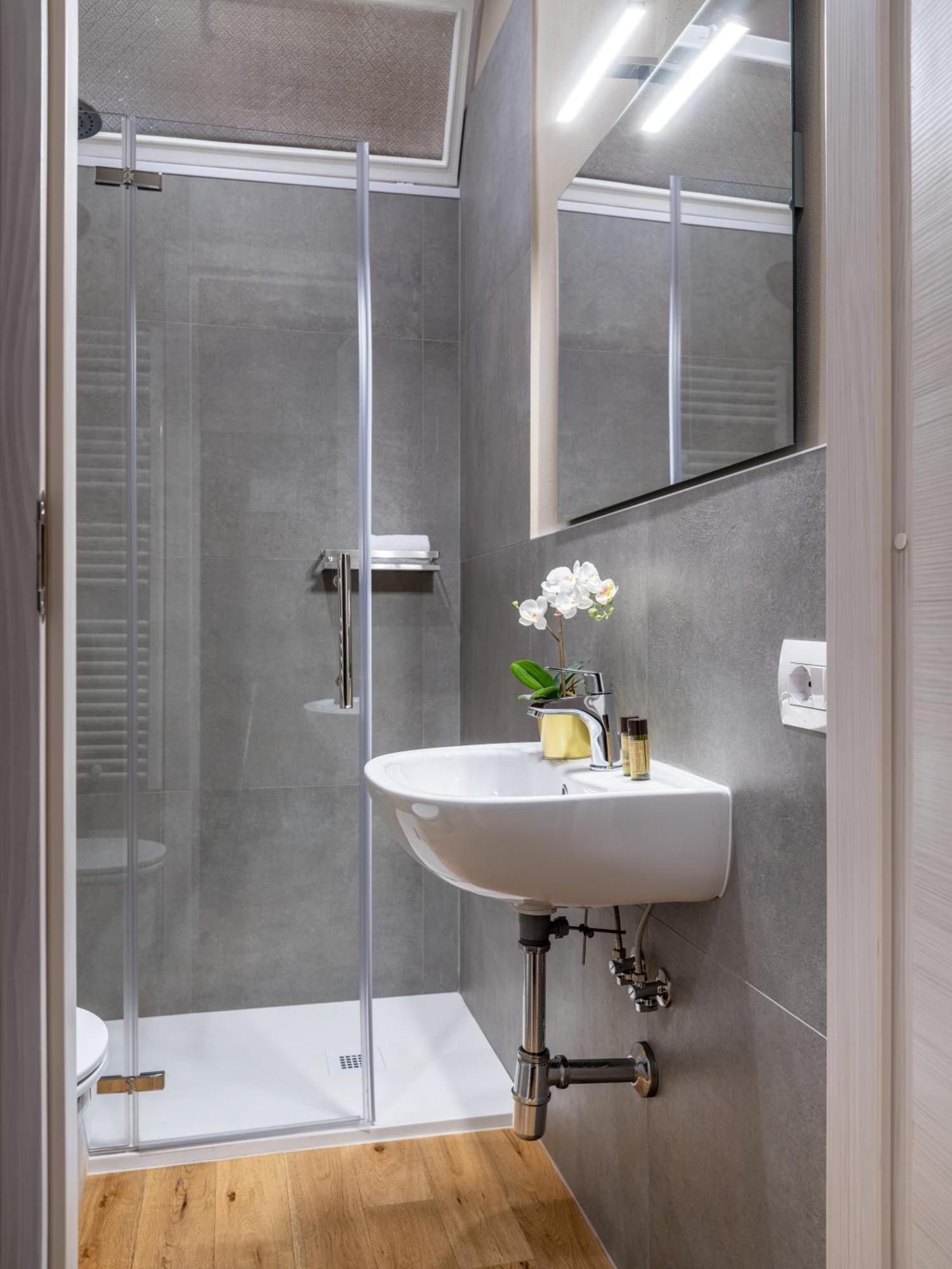 Santa Croce Luxury Suite - Dolcevita Holiday Флоренция Экстерьер фото